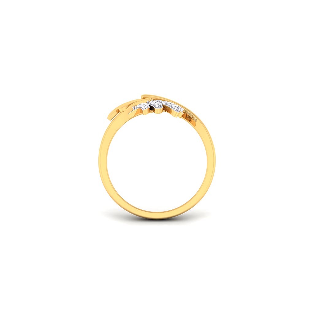 18k Yellow Gold Ring With Diamonds