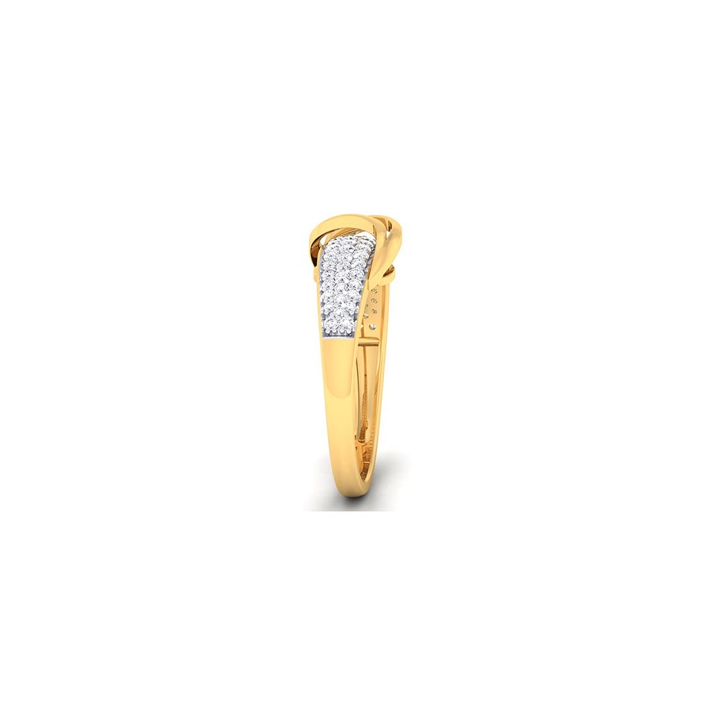 18k Yellow Gold Ring With Diamonds