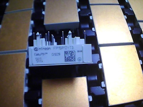 Eupec Mosfet FP15R12YT3 - 1200V Standard Size, White | Features Low Saturation Voltage, Over Current Limiting Function, High Frequency Operation