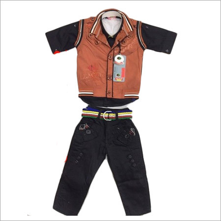 वॉशेबल थ्री पीस सूट