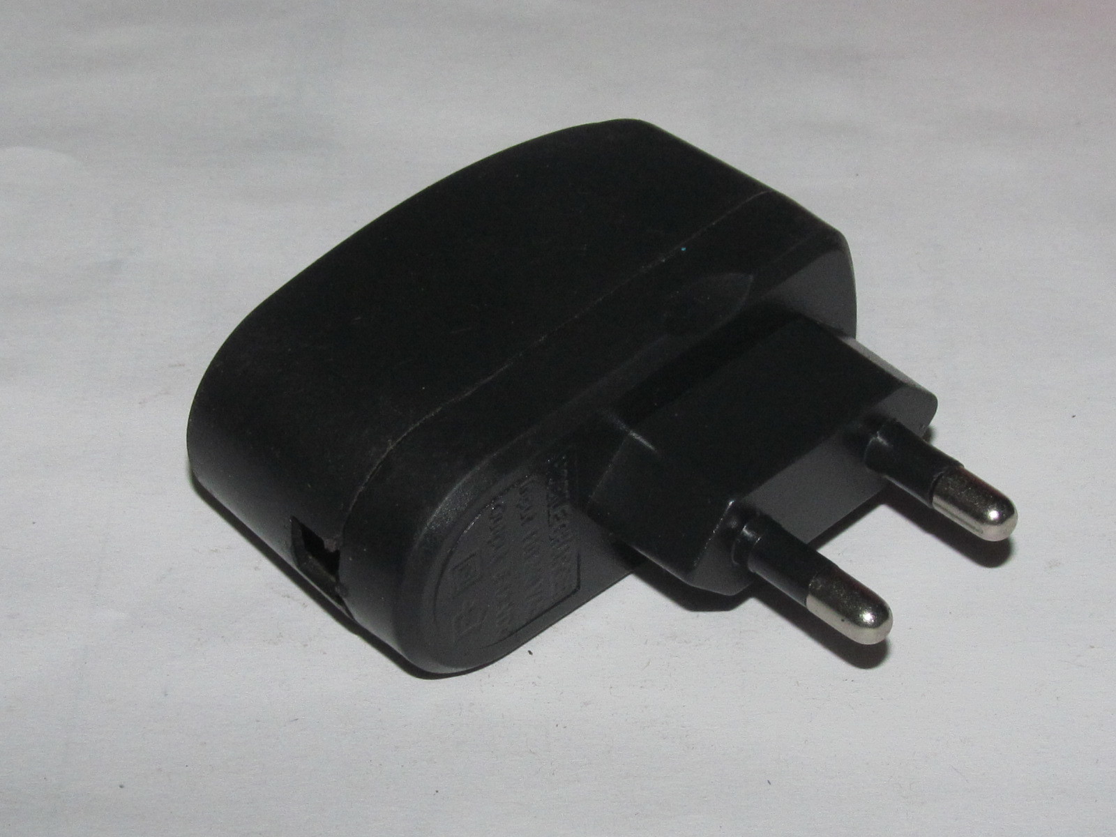 Black Mobile Charger Mould - Plastic Material, Compact Design, Heat Resistant, Shock Proof Body | Easy Installation, Compatible With Android Devices