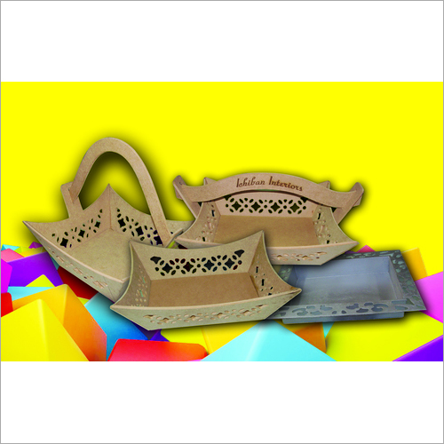 लकड़ी की टोकरी