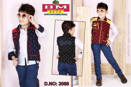 वॉशेबल डिज़ाइनर थ्री पीस सूट