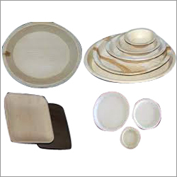 सुपारी डिस्पोजेबल प्लेटें