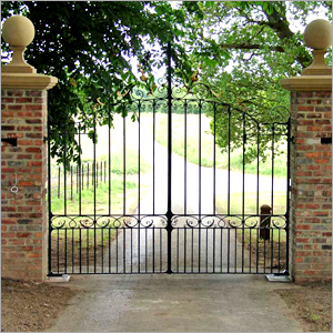 स्टील की सजावटी गेट