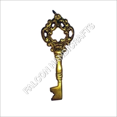 पुरातात्त्विक पीतल का सुनहरी पेंडेंट