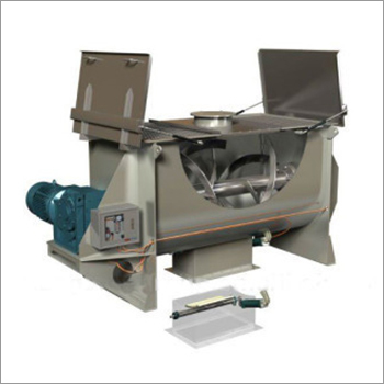 हॉरिजेंटल रिबन ब्लेंडर मिश्रक