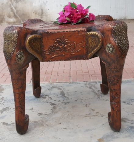 लकड़ी की मेज़ शीर्ष