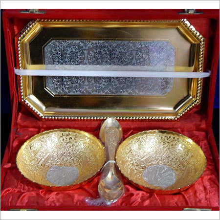 डिजाइनर कटलरी सेट