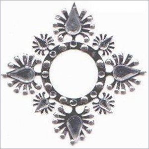 बेली टैटू