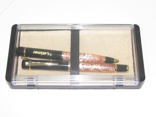 सस्ती उत्कीर्णित कलमें