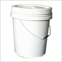 प्लास्टिक बाल्टियाँ