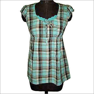 गले पर लेस के साथ BLS