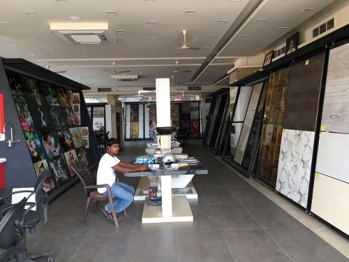 floor tiles stands 