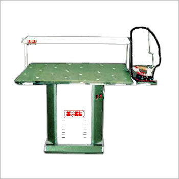 धुलाई के लिए इस्त्री करने की मेज