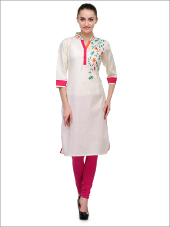 डिजिटल प्रिंटेड कुर्तियाँ
