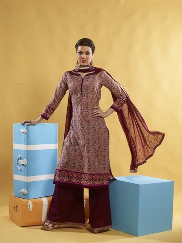 एथनिक प्रिंटेड सूट्स कलेक्शन 02