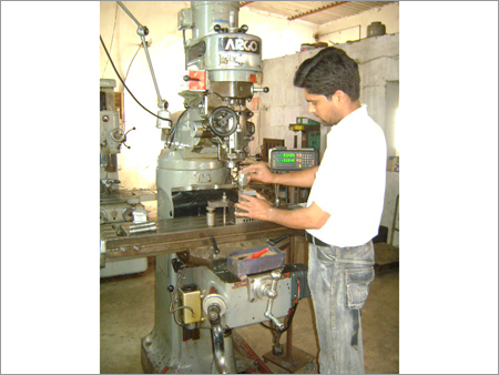 N-1TR मिलिंग मशीन