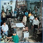 उपकरण निर्माण सेवाएँ