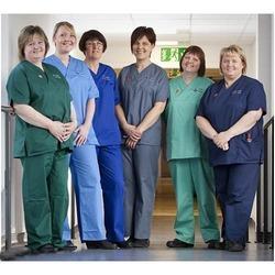 स्टाफ यूनिफॉर्म