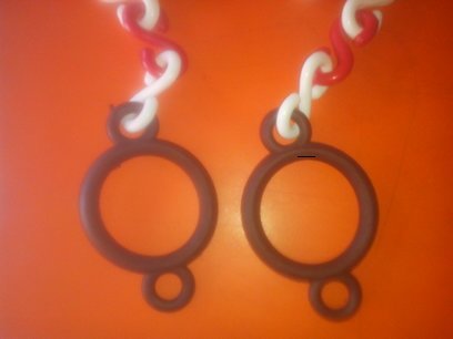 Barricade Plastic Chain Size: 10 Mtr Pack