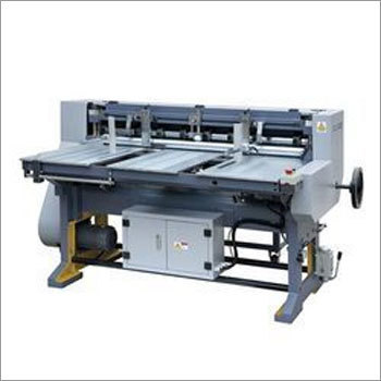 सेमी ऑटोमैटिक कटिंग मशीन
