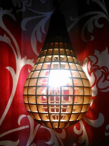 जल की बूँद कंदील