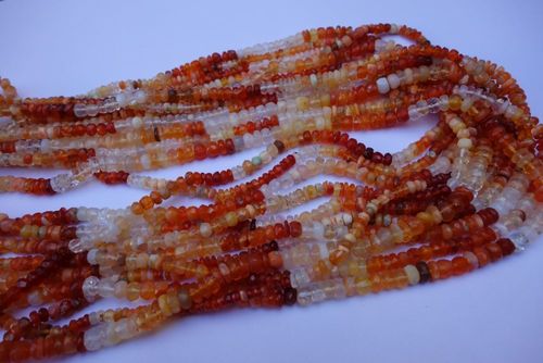 राउंड ब्रिलियंट कट ओपल रोंडेल