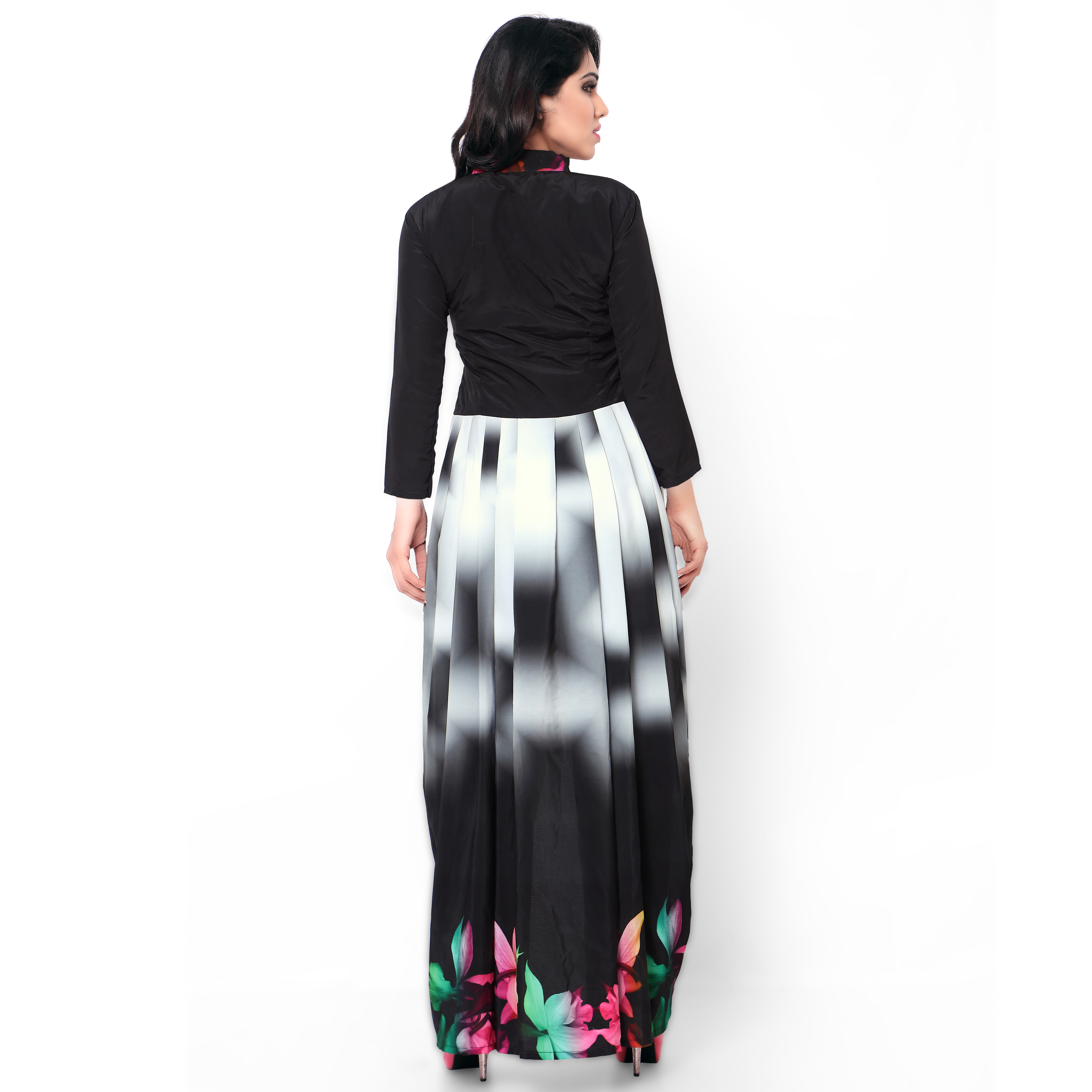 Exclusive Gown Designer - Digital Print Fabric Nature Crepe, Size Xl, Black, Formal Sleeveless Dress With Patch Border Work | Suitable For All Seasons