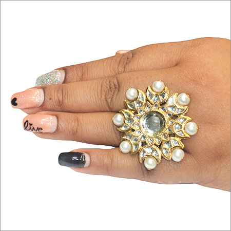 कुंदन लेडीज रिंग