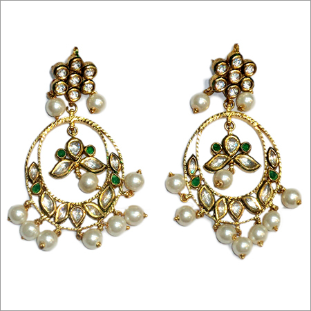 गहनों का सेट, कान की बालियाँ