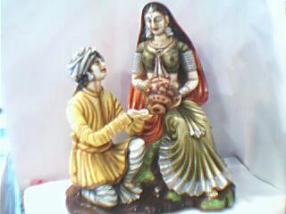 लेडी फाइबर स्टैच्यू