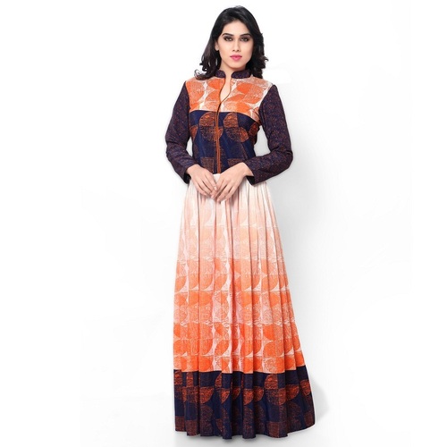 डिज़ाइनर एक्सक्लूसिव एथनिक गाउन