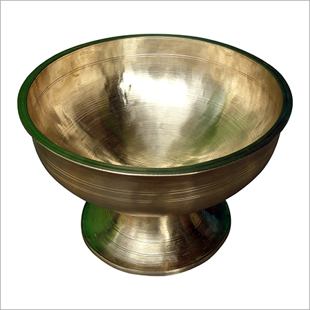 स्टैंड के साथ कटोरा, बड़ा आकार (बन बाटी, डंगोर)