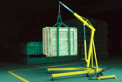Hydraulic Floor Crane Application: Storage Yard