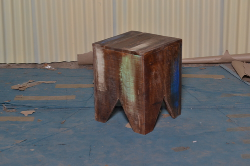 पुनः प्राप्त फर्नीचर