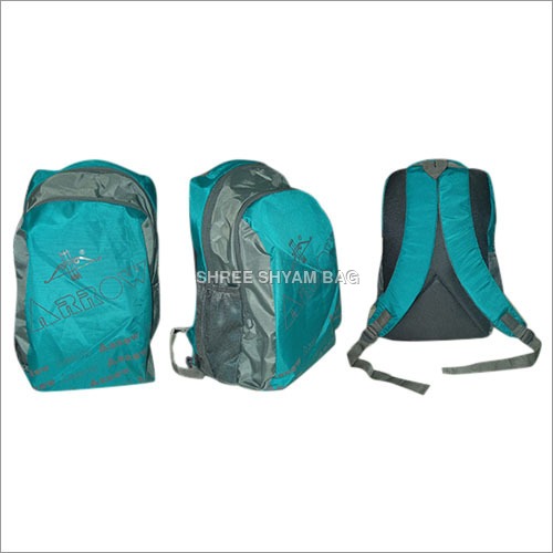 डिजाइनर पिठू बैग