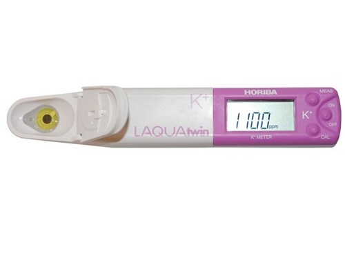 White Laqua Twin Potassium Meter
