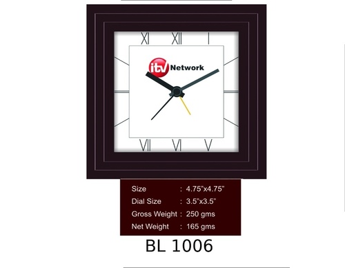 टेबल घड़ी