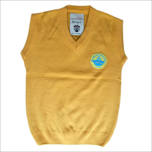स्कूल यूनिफॉर्म वी नेक स्वेटर