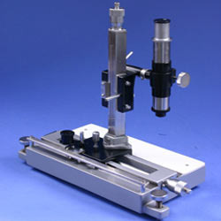 यात्रा करने वाला माइक्रोस्कोप