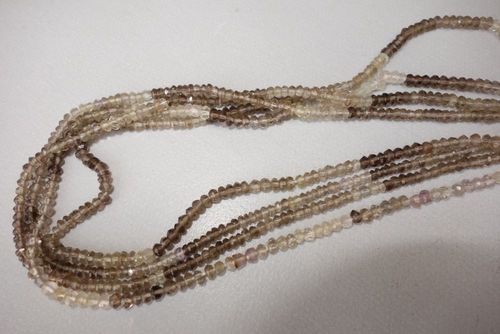 राउंड ब्रिलिएंट कट स्मोकी क्वार्ट्ज फेसेटेड रोंडेल