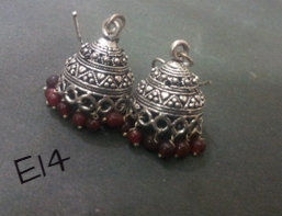 Simple Small Jhumka