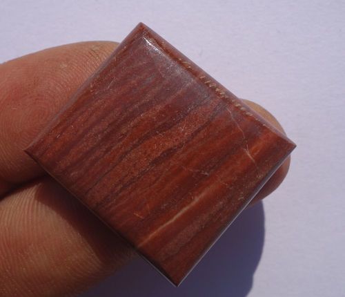 स्क्वायर न्यू स्टोन पेंडेंट काबोचोन