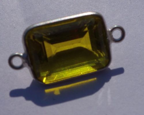 प्राकृतिक पीला हरा ज़िक्रोन