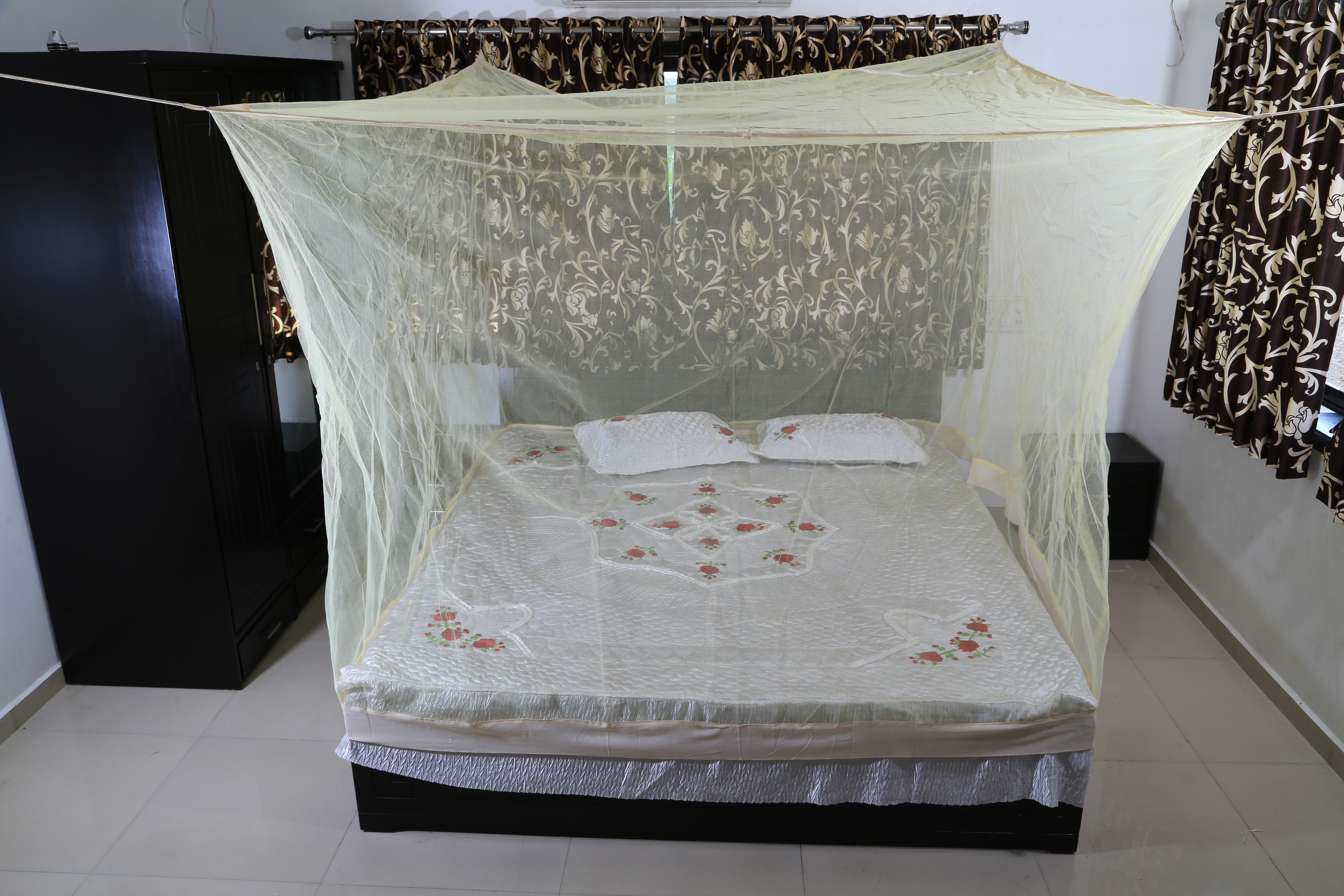 50 Mtr Square Mosquito Net