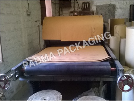 पैकेजिंग मशीन