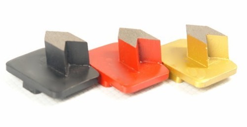 Arrow shape segments grinding shoe