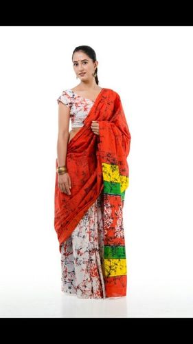 रेड एंड व्हाइट ट्रेंडी ब्लॉक प्रिंटेड कॉटन साड़ी