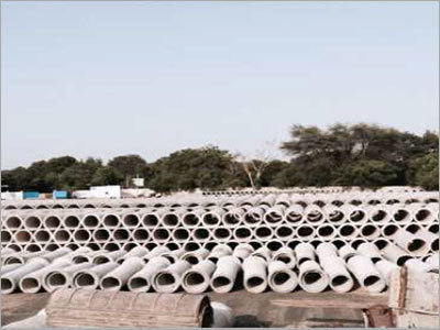 आधा गोल पाइप